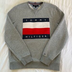 Tommy Hilfiger Grey Crewneck Flag Logo Sweatshirt – Size M
